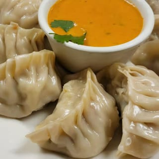 Chicken Mo:Mo (Dumpling)