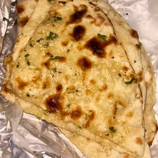 Cheesy Garlic Naan